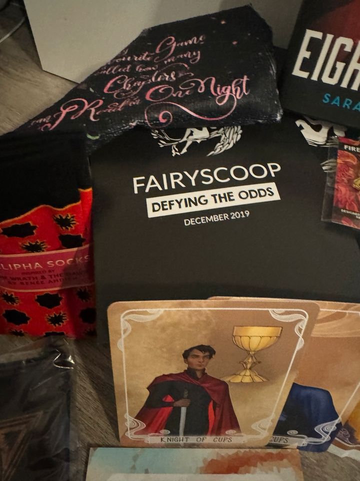 Fairyloot Dezember 2019 Box Complete Eight will Fall Harian in Eggersdorf