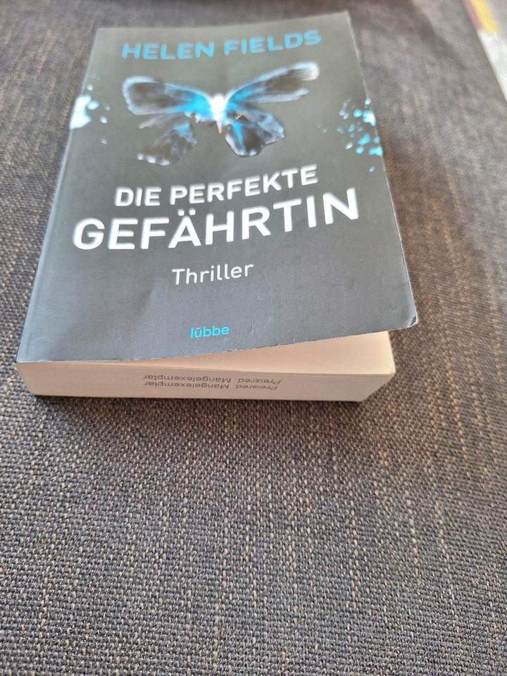 Helen Fields, Die perfekte Gefährtin, Thriller, Taschenbuch in Lahr (Schwarzwald)