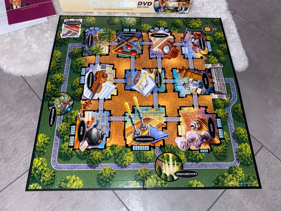 Cluedo DVD - Parker Hasbro 2005 Brettspiel in Schwalbach