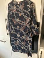 Leichtes Kleid von H&M, Größe 40, Dunkelblau Thüringen - Bad Salzungen Vorschau