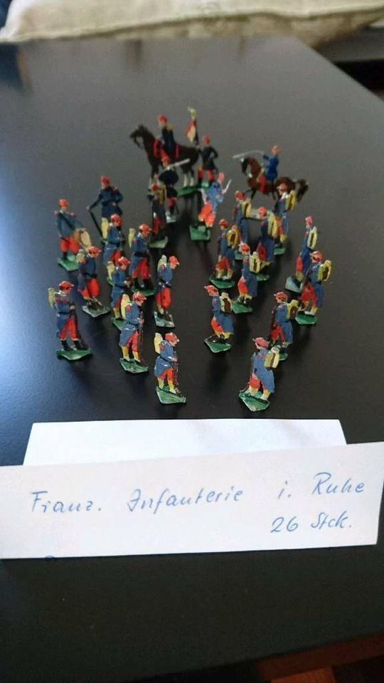 100 Jahre alt Zinnfiguren, Heinrichsen, bemalt in Büttelborn