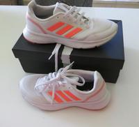 Adidas Laufturnschuhe Damen, weiß, Gr.40 Hessen - Meißner Vorschau