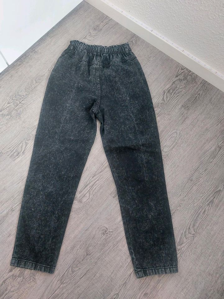 Jeans, schwarz, Gr. 158, H&M in Großenseebach