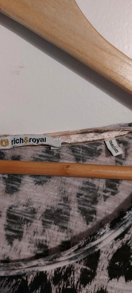 Neues Rich & Royal Shirt in Ilsede