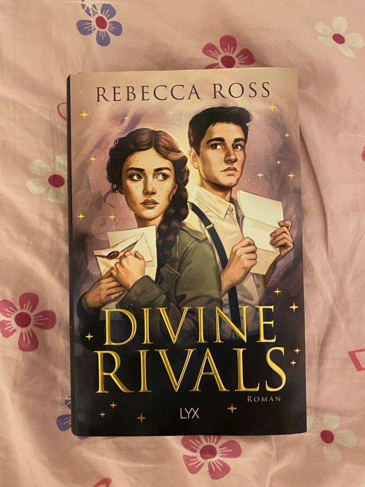 Divine Rivals von Rebecca Ross mit Farbschnitt in Kaiserslautern