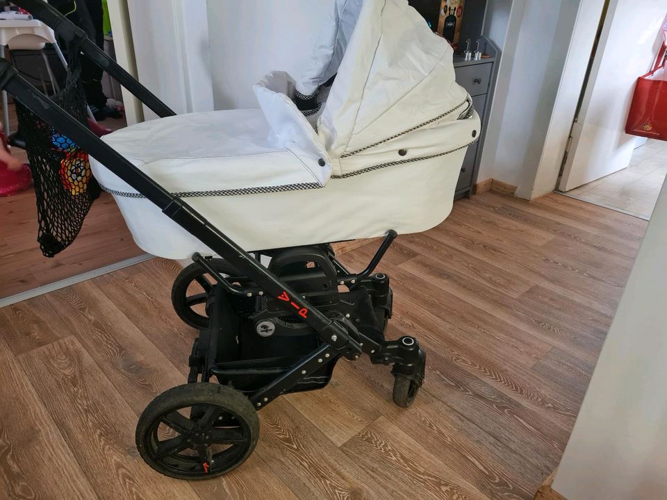 Hartan Kinderwagen 3 in 1 in Berlin