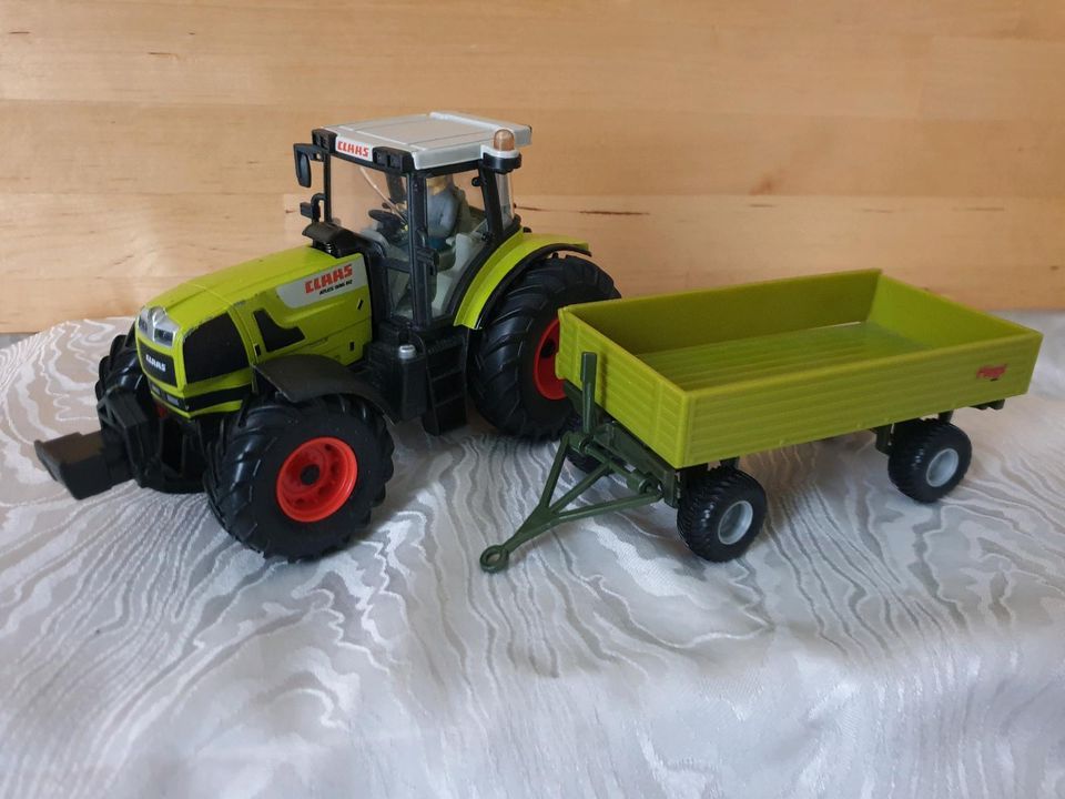 Traktor CLAAS 936 RZ mit Anhänger Spielzeug in Kümmersbruck