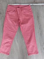 Tolle Capri Jeans Esprit Gr.38 Top Zustand  Tolle Farbe Niedersachsen - Oldendorf (Landkreis Stade) Vorschau