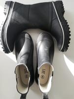 Zwei Paar Stiefel Bayern - Neu Ulm Vorschau
