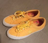 CONVERSE Sneaker Chucks one Star Gelb wie Neu Berlin - Spandau Vorschau