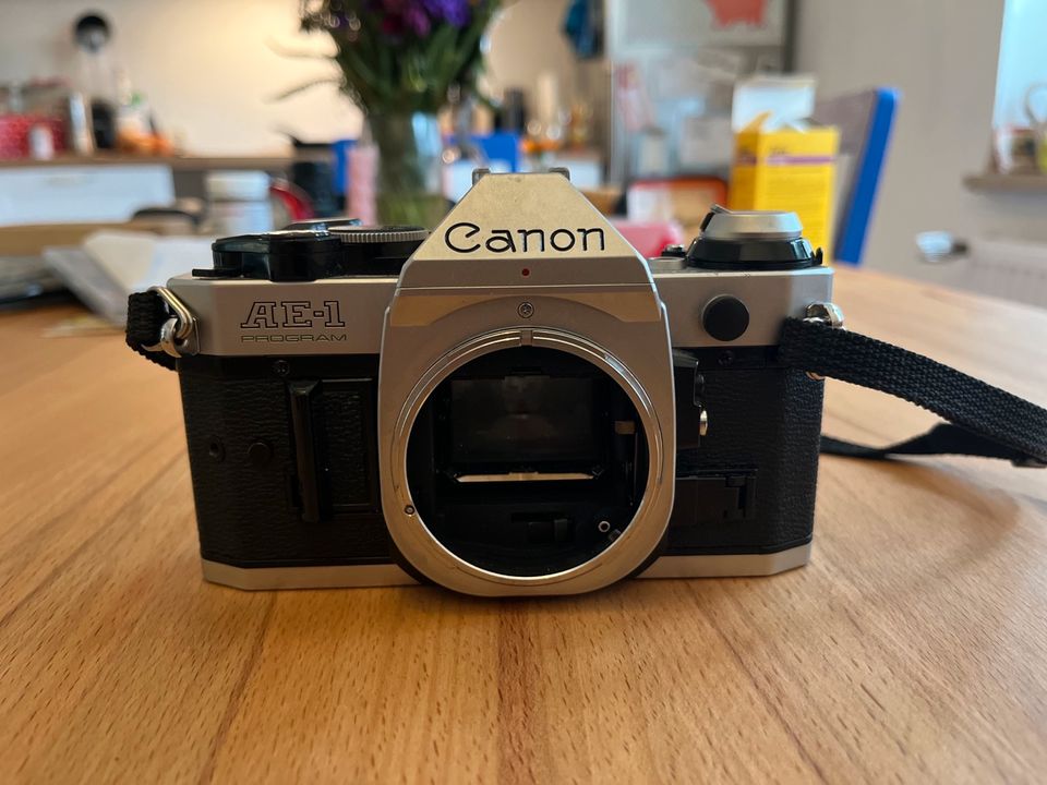Canon AE-1 / Spiegelreflexkamera in Augsburg