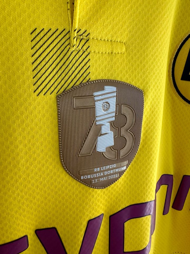 Original BVB Pokal Finaltrikot 2021 Haaland 9 Size XL in Bad Wünnenberg