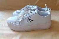 Calvin Klein * Echt Leder * Plateau Sneakers * Gr. 39 * Fb. weiß Berlin - Pankow Vorschau