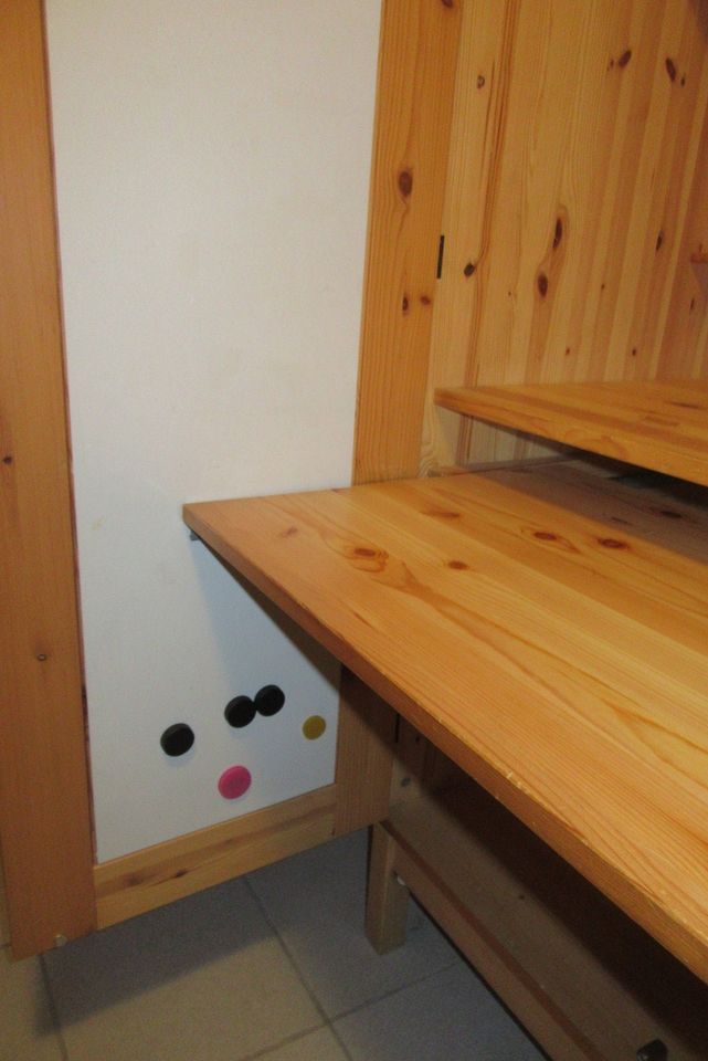 Ikea "Husar" Schreibtisch Schrank aus Massivholz in Köln