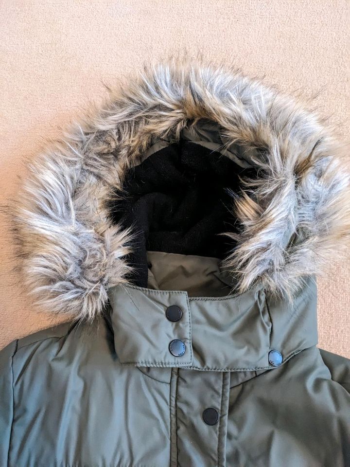 Winterjacke/-parka von Staccato Gr 158 164 khaki in Leipzig