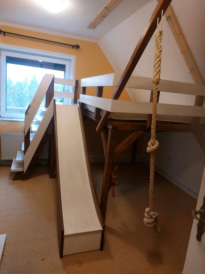 Hochbett Kinderbett in Braunschweig