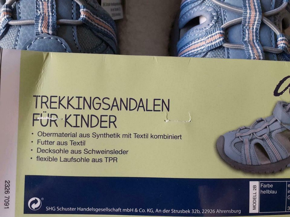 NEU * Trekkingsandale unisex Gr 31 blau in Hanau