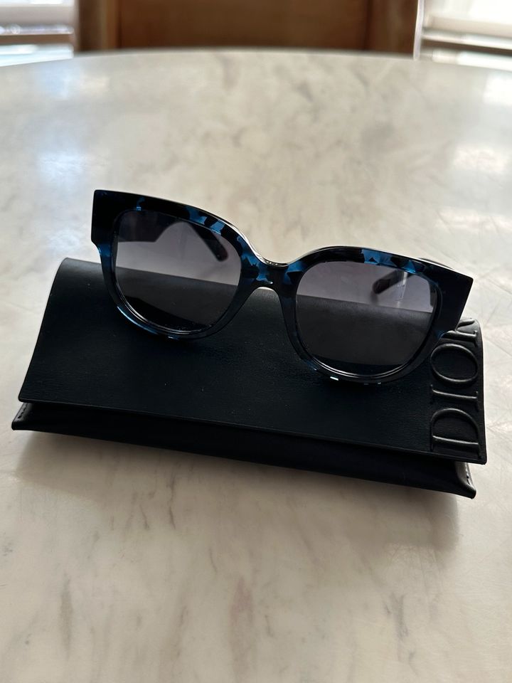 Christian Dior Dior Sonnenbrille Blau Wildior BU neu in Berlin