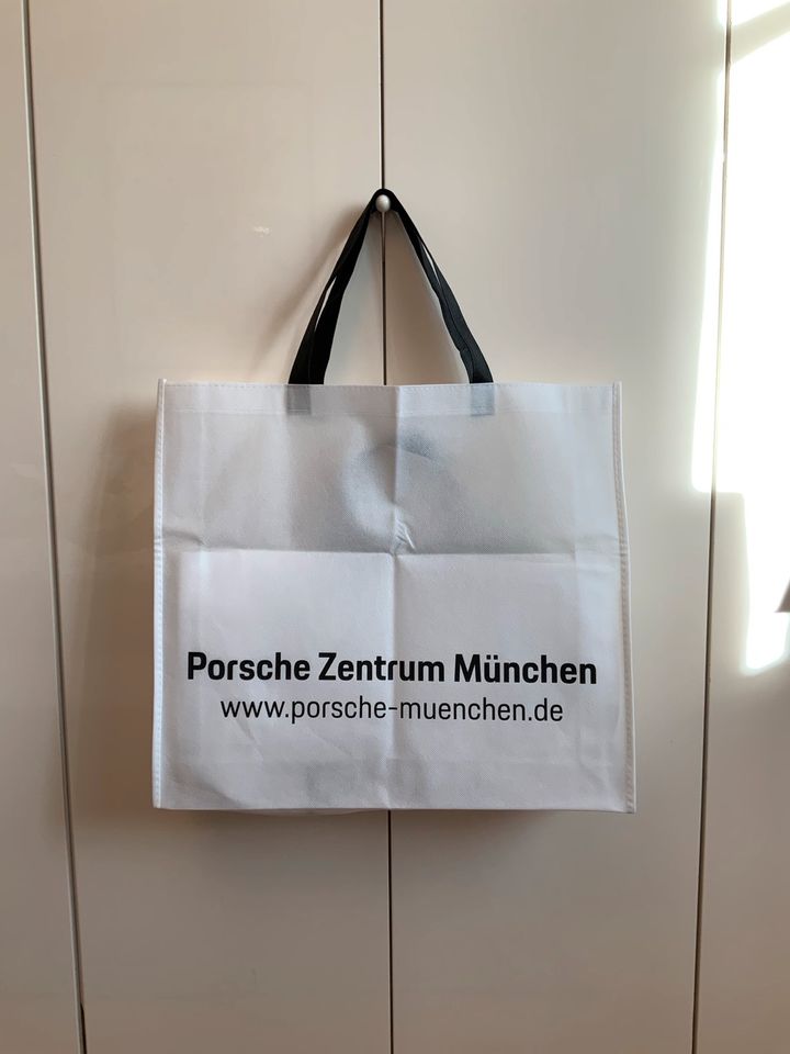 Porsche Designer Tüte Bag Logo in München