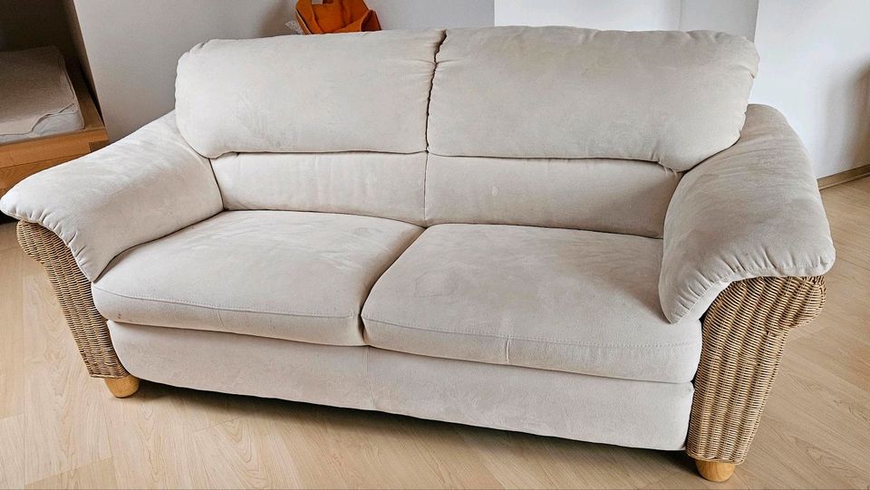 Couch im Landhausstil in Geretsried