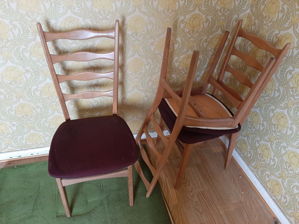 Alte Retro Stühle, gut erhalten 3 St. in Minden