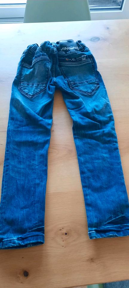 Jeans, Vingino, Größe 7 (122), blau in Rövershagen