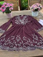 H&M Kleid Bordeauxrot Stickerei weiß Unterrock 42 XL Niedersachsen - Uetze Vorschau