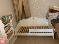 Kinderbett Weiß wie neu Mitte - Tiergarten Vorschau