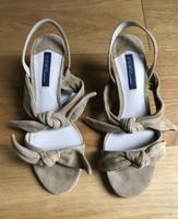 Mango Sandalen Wildleder Beige Tan Schleife Bow Gr. 37 Berlin - Zehlendorf Vorschau