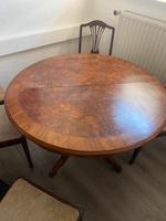 Massiver Esszimmer Tisch mit 4 Stühlen Nordrhein-Westfalen - Oberhausen Vorschau