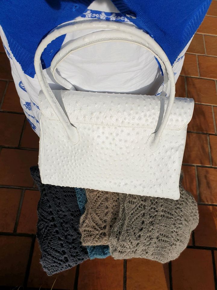 NEUE Leder Handtasche weiß in Tönisvorst