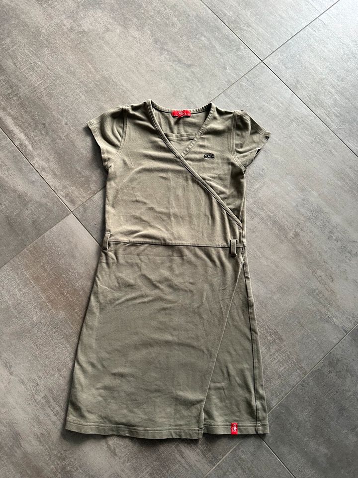 Esprit Kleid olivgrün XS ( Größe 188) in Herten