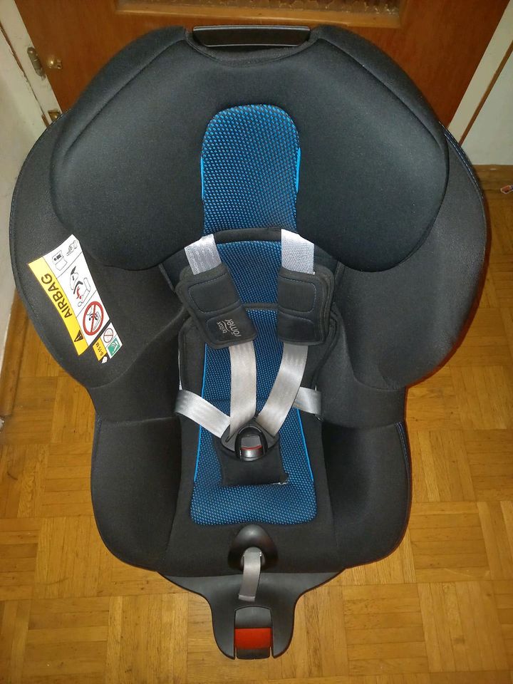 Britax Römer Kindersitz schwarz blau in Köln