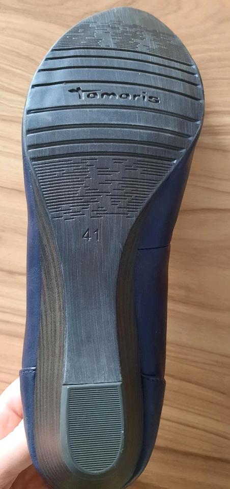 Tamaris Keilpumps lila violett Größe 41 Kunstleder neu in Nordenham