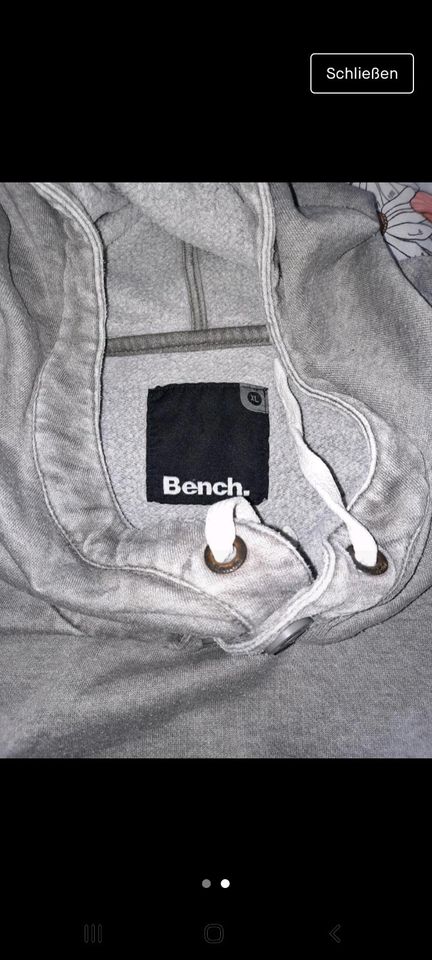 Bench Pullover in Blomberg