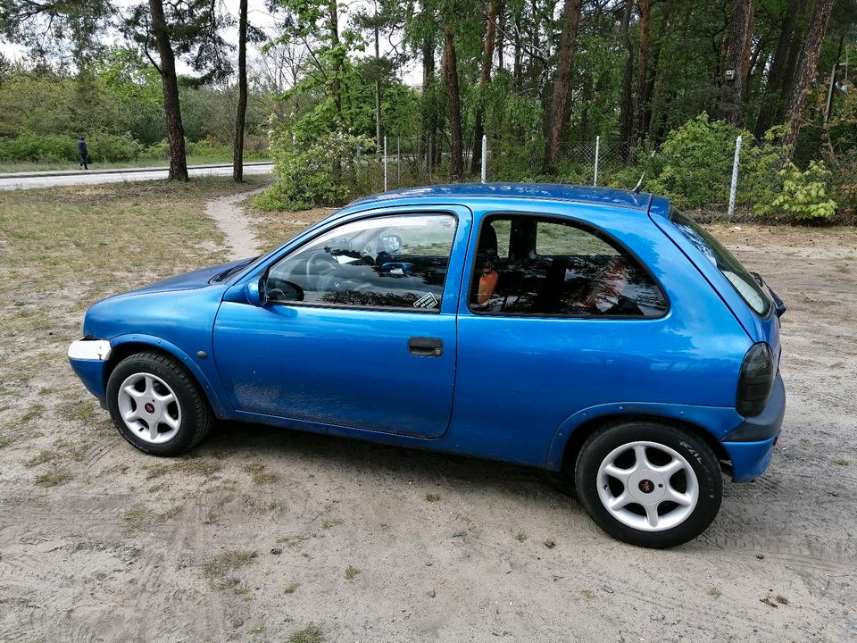 Opel corsa b 2000 Klimaanlage Edition Benzin Auto in Hoyerswerda