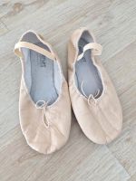 Merlet Ballettschuhe Ballett Schläppchen 38 B ganze Sohle Baden-Württemberg - Ilvesheim Vorschau