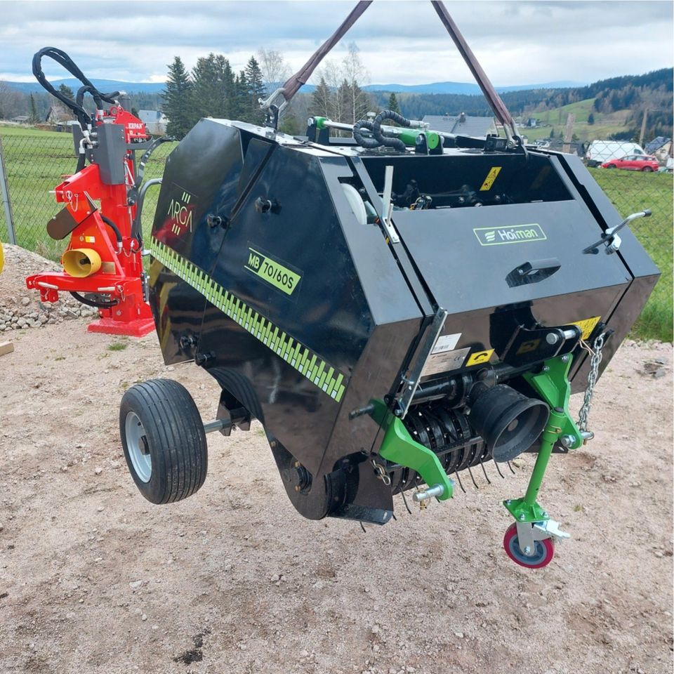 minirundballenpresse, mini rundballenpresse,Kleintraktor,Traktor in Stützengrün