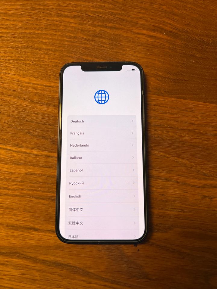 iPhone 12 64 GB in Düsseldorf