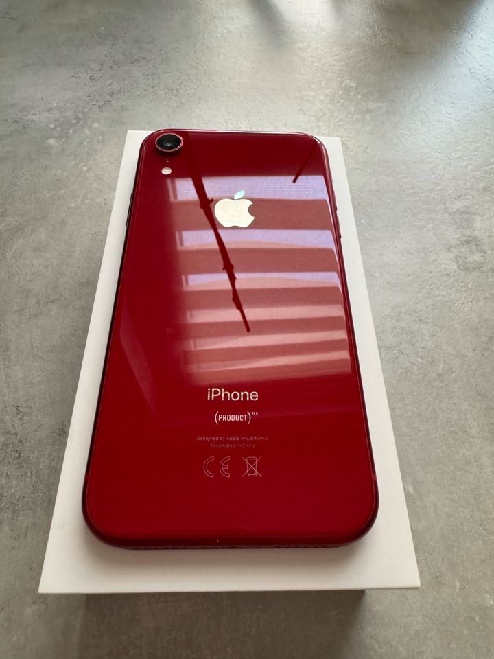 iPhone XR 64 GB RED Rot in Höchstadt