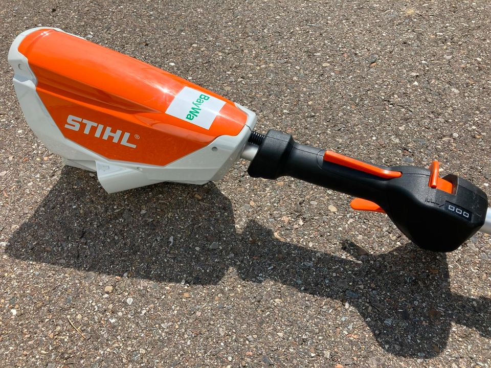 STIHL KMA 130 R GRUNDGERÄT ohne Akku, ohne Anbaugeräte in Riedlingen