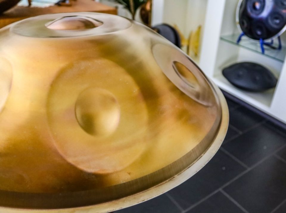 Nami Handpans ausprobieren & kaufen im Handpan Showroom Bochum in Bochum