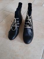 Stiefeletten, hohe Schnürrschuhe echt Leder  ungefüttert Gr. 39 Sachsen - Riesa Vorschau