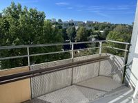 Schöne Eigentumswohnung mit Balkon und Einbauküche! Sachsen - Chemnitz Vorschau