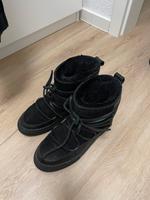 Gefütterte Boots aus Veloursleder schwarz h&m 38 Niedersachsen - Sehnde Vorschau
