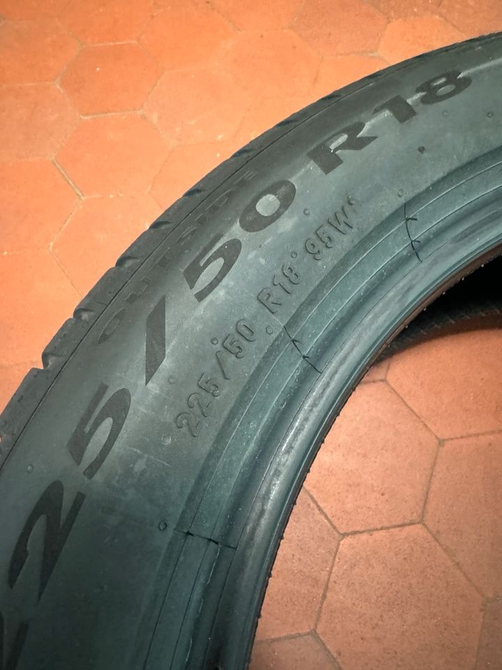 NEU 4x Sommer Reifen Pirelli Cinturato P7 225/50 R18 Sommerreifen in Hamburg