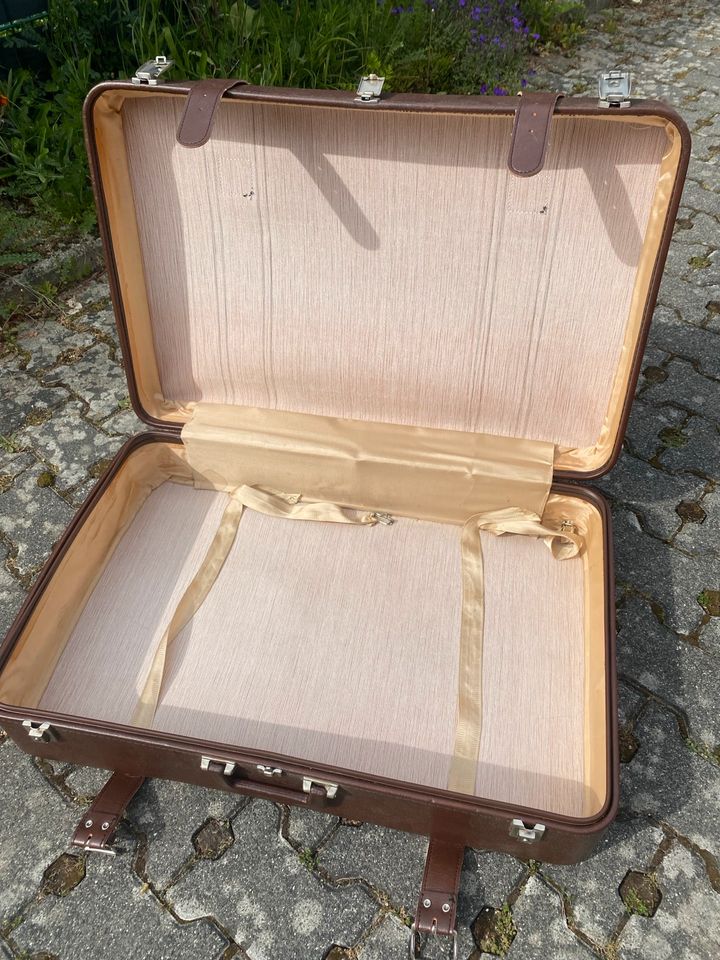 Leder Koffer braun neuwertig Vintage in Taunusstein