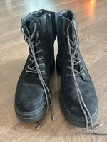 Schwarze Damen Stiefel Gr. 39 Brandenburg - Stahnsdorf Vorschau