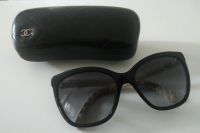 CHANEL Sonnenbrille,  elegant zeitlos schwarz Leder-Bügel Düsseldorf - Bilk Vorschau