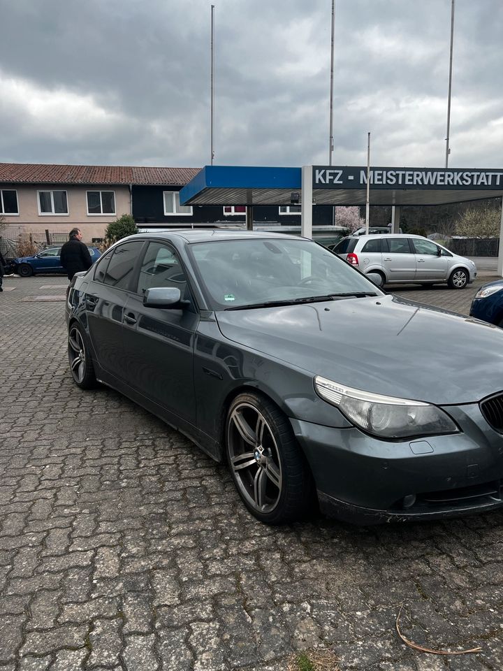 BMW E60 530xd VOLL (wer als erstes kommt mahlt zuerst!) in Elsenfeld